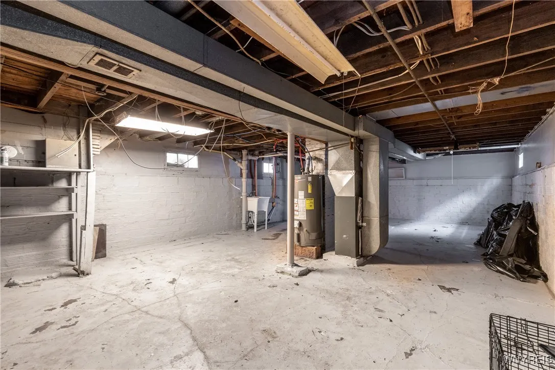 601 Lasalle Avenue, Buffalo, New York 14215, Buffalo, New York 14215, 4 Bedrooms Bedrooms, 8 Rooms Rooms,1 BathroomBathrooms,Residential,For Sale,601 Lasalle Avenue, Buffalo, New York 14215,0,B1633930