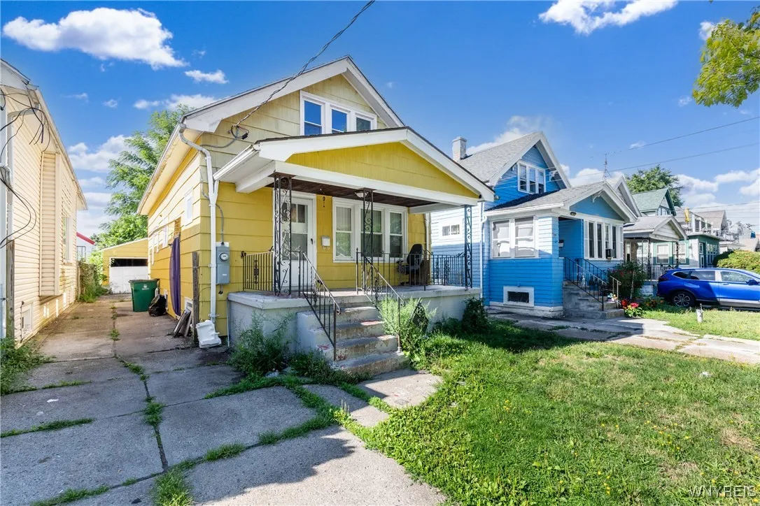 601 Lasalle Avenue, Buffalo, New York 14215, Buffalo, New York 14215, 4 Bedrooms Bedrooms, 8 Rooms Rooms,1 BathroomBathrooms,Residential,For Sale,601 Lasalle Avenue, Buffalo, New York 14215,0,B1633930
