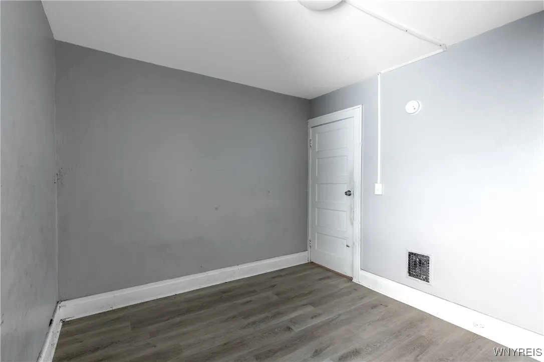 601 Lasalle Avenue, Buffalo, New York 14215, Buffalo, New York 14215, 4 Bedrooms Bedrooms, 8 Rooms Rooms,1 BathroomBathrooms,Residential,For Sale,601 Lasalle Avenue, Buffalo, New York 14215,0,B1633930