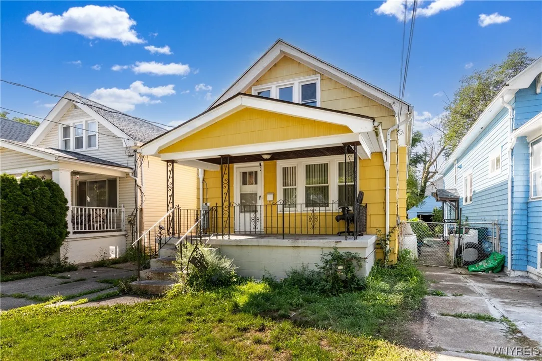 601 Lasalle Avenue, Buffalo, New York 14215, Buffalo, New York 14215, 4 Bedrooms Bedrooms, 8 Rooms Rooms,1 BathroomBathrooms,Residential,For Sale,601 Lasalle Avenue, Buffalo, New York 14215,0,B1633930