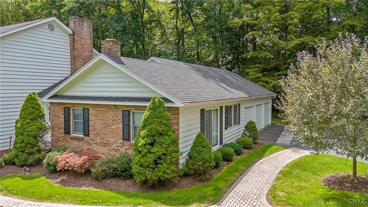 5027 Pine Valley Drive, Dewitt, New York 13066, De Witt, New York 13066, 5 Bedrooms Bedrooms, 12 Rooms Rooms,3 BathroomsBathrooms,Residential,For Sale,5027 Pine Valley Drive, Dewitt, New York 13066,0,S1633553