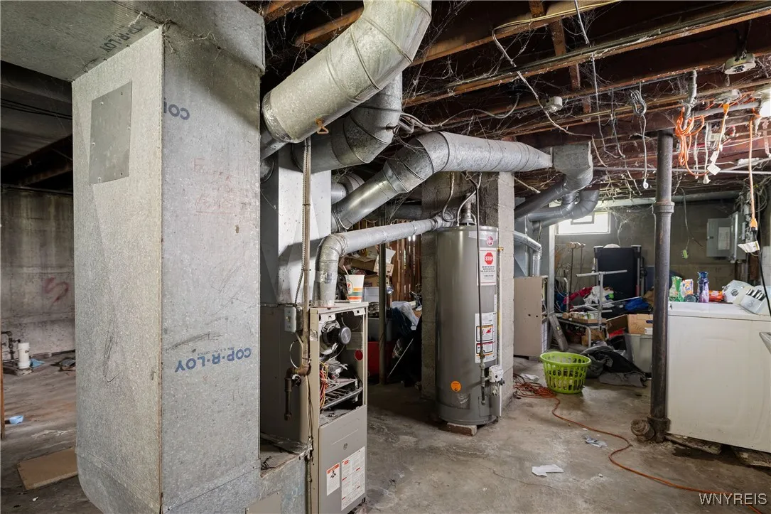 712-714 Taunton Place, Buffalo, New York 14214, Buffalo, New York 14214, 4 Bedrooms Bedrooms, ,2 BathroomsBathrooms,Residential,For Sale,712-714 Taunton Place, Buffalo, New York 14214,0,B1633683
