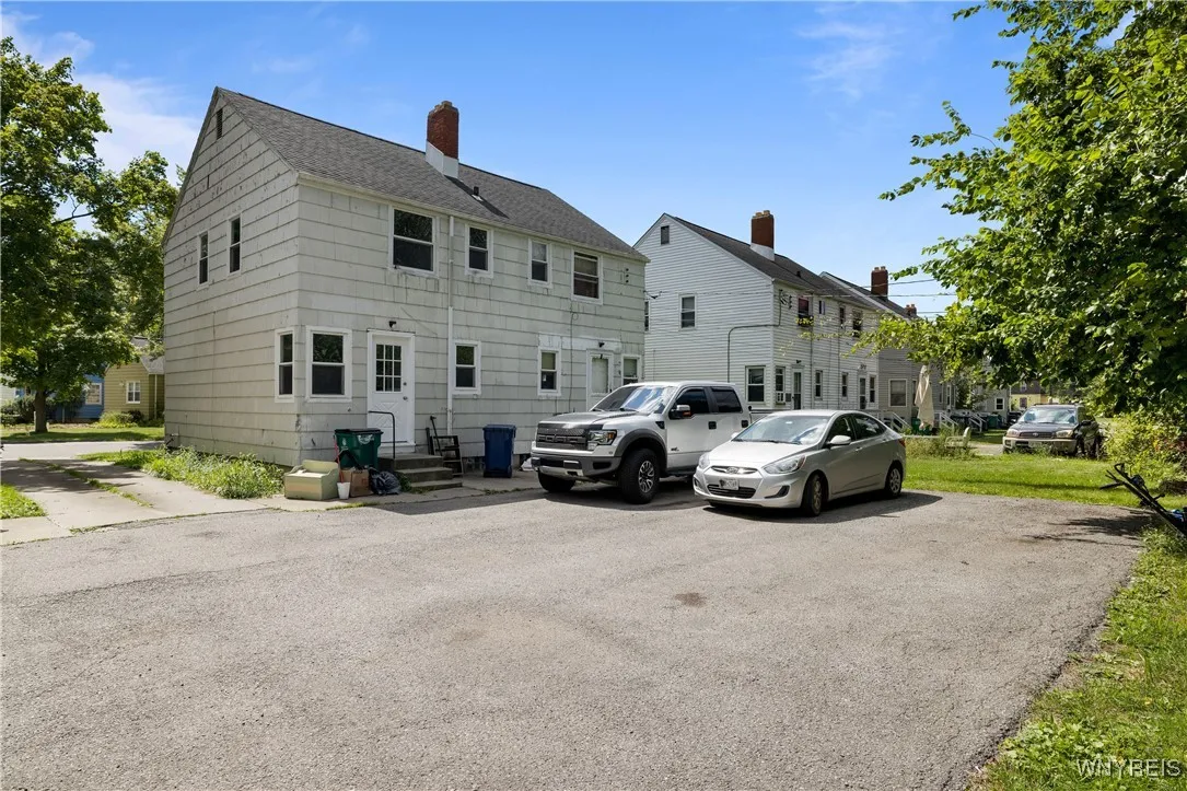 712-714 Taunton Place, Buffalo, New York 14214, Buffalo, New York 14214, 4 Bedrooms Bedrooms, ,2 BathroomsBathrooms,Residential,For Sale,712-714 Taunton Place, Buffalo, New York 14214,0,B1633683