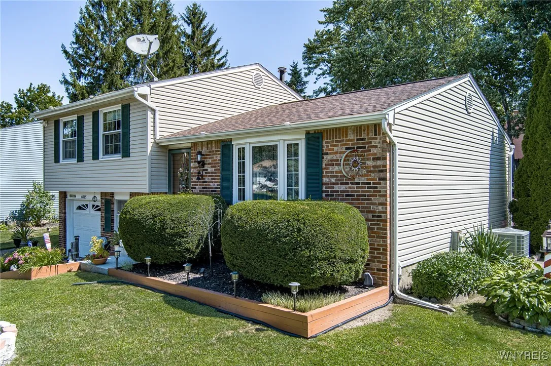 6865 Minuteman Trail, Evans, New York 14047, Evans, New York 14047, 3 Bedrooms Bedrooms, 7 Rooms Rooms,1 BathroomBathrooms,Residential,For Sale,6865 Minuteman Trail, Evans, New York 14047,0,B1633987