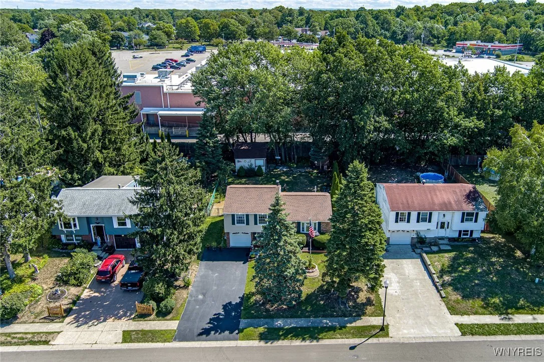 6865 Minuteman Trail, Evans, New York 14047, Evans, New York 14047, 3 Bedrooms Bedrooms, 7 Rooms Rooms,1 BathroomBathrooms,Residential,For Sale,6865 Minuteman Trail, Evans, New York 14047,0,B1633987