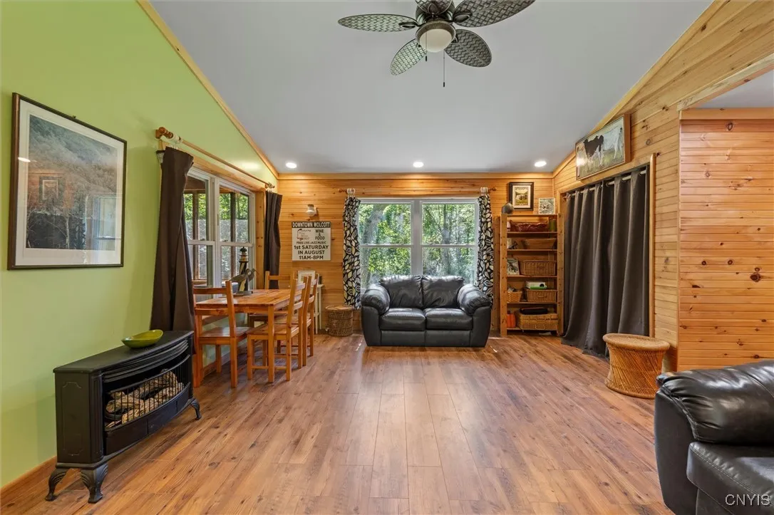 8642 Broadway Road, Wolcott, New York 14590, Wolcott, New York 14590, 2 Bedrooms Bedrooms, ,1 BathroomBathrooms,Land,For Sale,8642 Broadway Road, Wolcott, New York 14590,0,S1633678