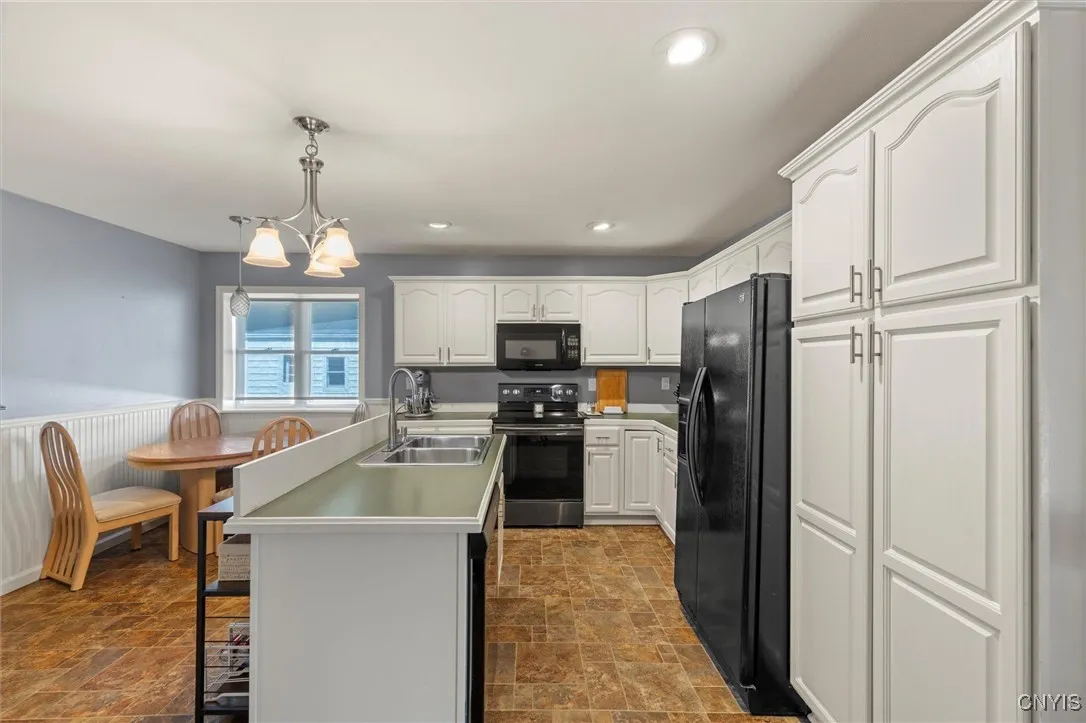 286 West 2nd Street, Oswego, New York 13126, Oswego, New York 13126, 3 Bedrooms Bedrooms, 10 Rooms Rooms,2 BathroomsBathrooms,Residential,For Sale,286 West 2nd Street, Oswego, New York 13126,0,S1634011