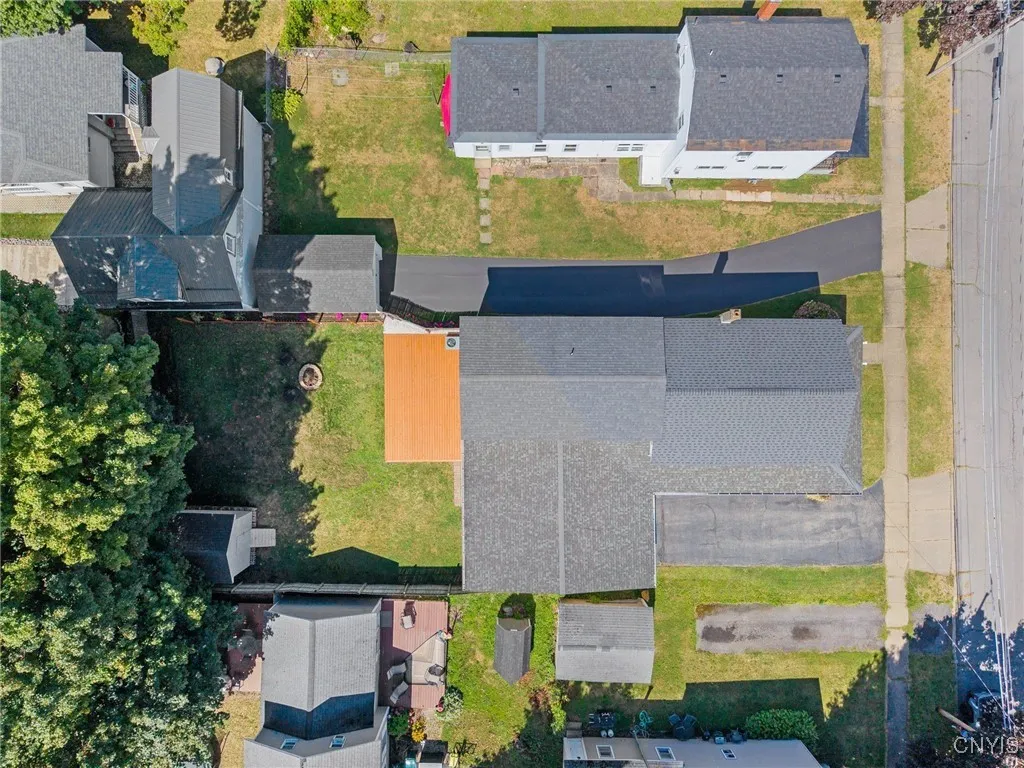 286 West 2nd Street, Oswego, New York 13126, Oswego, New York 13126, 3 Bedrooms Bedrooms, 10 Rooms Rooms,2 BathroomsBathrooms,Residential,For Sale,286 West 2nd Street, Oswego, New York 13126,0,S1634011