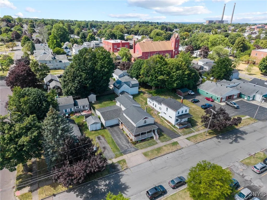 286 West 2nd Street, Oswego, New York 13126, Oswego, New York 13126, 3 Bedrooms Bedrooms, 10 Rooms Rooms,2 BathroomsBathrooms,Residential,For Sale,286 West 2nd Street, Oswego, New York 13126,0,S1634011