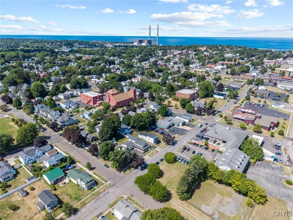 286 West 2nd Street, Oswego, New York 13126, Oswego, New York 13126, 3 Bedrooms Bedrooms, 10 Rooms Rooms,2 BathroomsBathrooms,Residential,For Sale,286 West 2nd Street, Oswego, New York 13126,0,S1634011