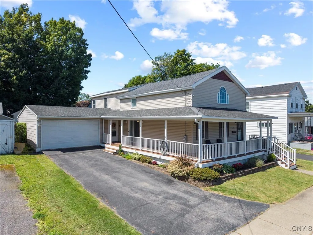 286 West 2nd Street, Oswego, New York 13126, Oswego, New York 13126, 3 Bedrooms Bedrooms, 10 Rooms Rooms,2 BathroomsBathrooms,Residential,For Sale,286 West 2nd Street, Oswego, New York 13126,0,S1634011