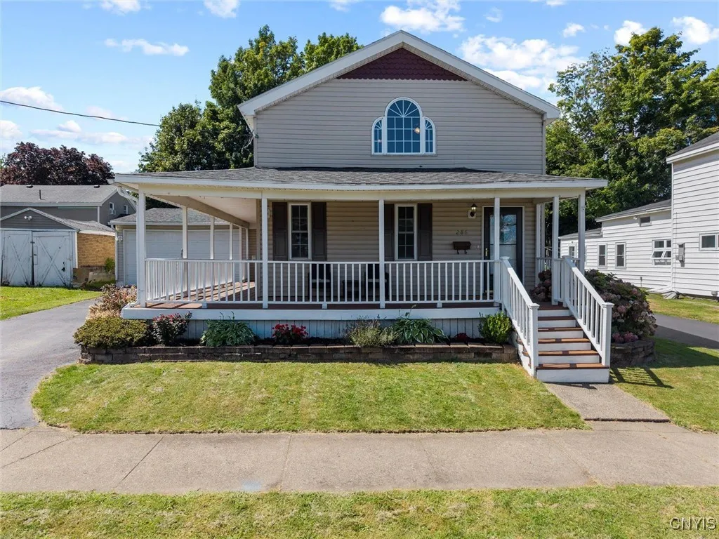 286 West 2nd Street, Oswego, New York 13126, Oswego, New York 13126, 3 Bedrooms Bedrooms, 10 Rooms Rooms,2 BathroomsBathrooms,Residential,For Sale,286 West 2nd Street, Oswego, New York 13126,0,S1634011