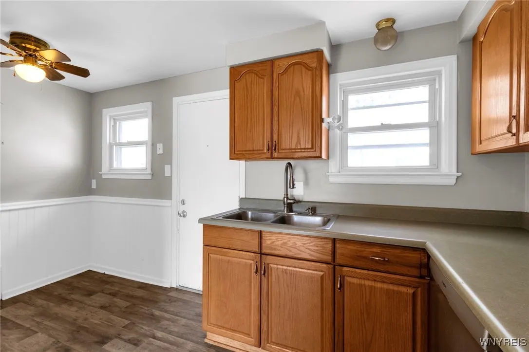 26 Beale Avenue, Cheektowaga, New York 14225, Cheektowaga, New York 14225, 3 Bedrooms Bedrooms, 6 Rooms Rooms,1 BathroomBathrooms,Residential,For Sale,26 Beale Avenue, Cheektowaga, New York 14225,0,B1633503