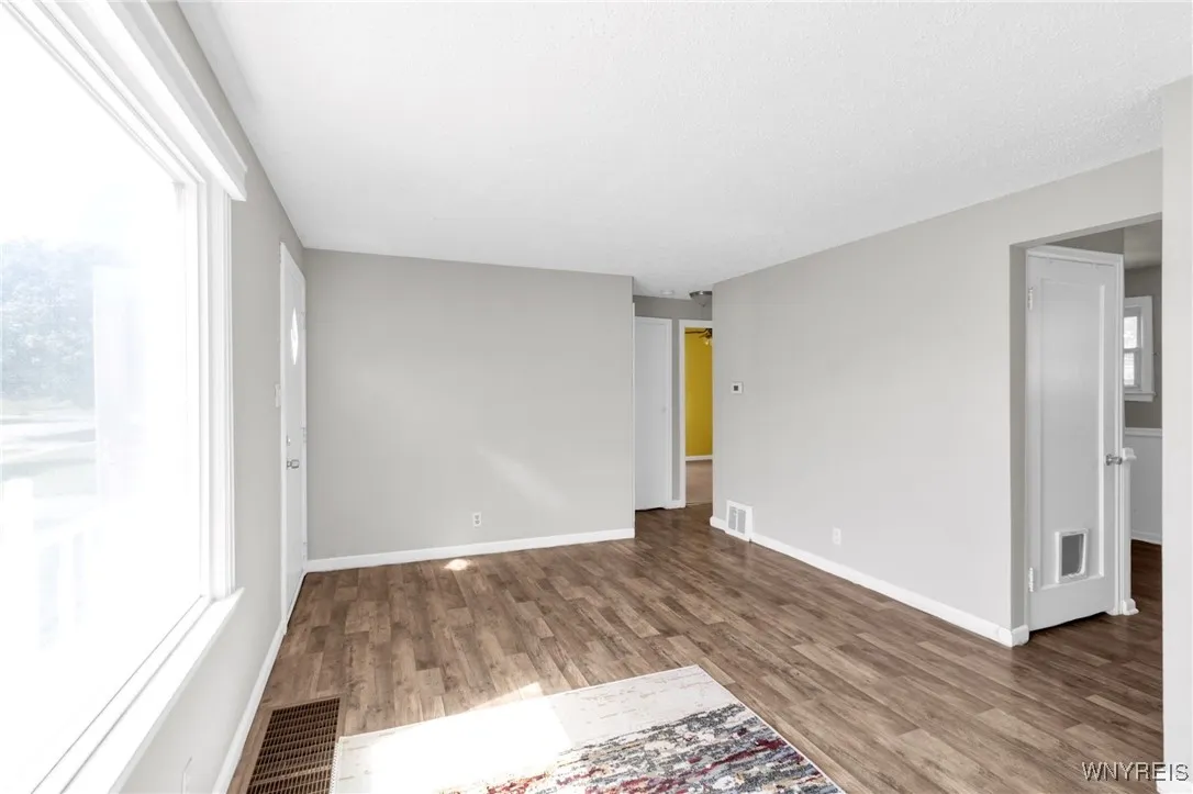 26 Beale Avenue, Cheektowaga, New York 14225, Cheektowaga, New York 14225, 3 Bedrooms Bedrooms, 6 Rooms Rooms,1 BathroomBathrooms,Residential,For Sale,26 Beale Avenue, Cheektowaga, New York 14225,0,B1633503