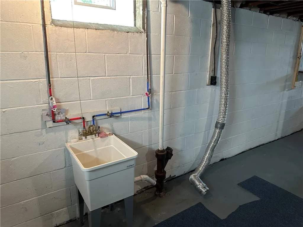 59 Massey Drive, Rochester, New York 14611, Rochester, New York 14611, 3 Bedrooms Bedrooms, 5 Rooms Rooms,1 BathroomBathrooms,Residential,Closed,59 Massey Drive, Rochester, New York 14611,0,R1634053