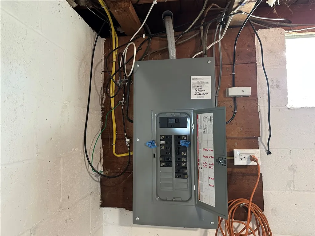 59 Massey Drive, Rochester, New York 14611, Rochester, New York 14611, 3 Bedrooms Bedrooms, 5 Rooms Rooms,1 BathroomBathrooms,Residential,Closed,59 Massey Drive, Rochester, New York 14611,0,R1634053