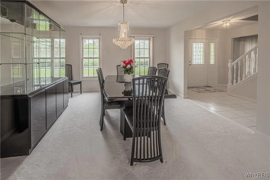7095 Lincoln Avenue Extension, Lockport Town, New, Lockport Town, New York 14094, 4 Bedrooms Bedrooms, 12 Rooms Rooms,2 BathroomsBathrooms,Residential,For Sale,7095 Lincoln Avenue Extension, Lockport Town, New ,0,B1634070