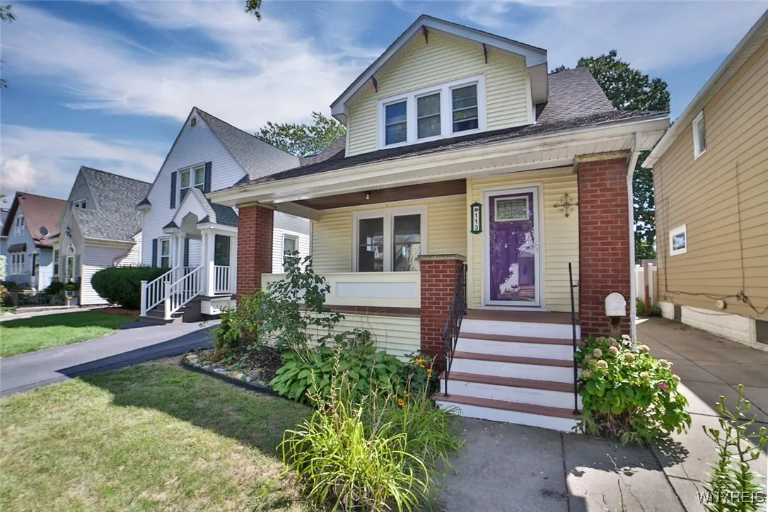 113 Nassau Avenue, Tonawanda, New York 14217, Tonawanda, New York 14217, 3 Bedrooms Bedrooms, 7 Rooms Rooms,1 BathroomBathrooms,Residential,For Sale,113 Nassau Avenue, Tonawanda, New York 14217,0,B1634075