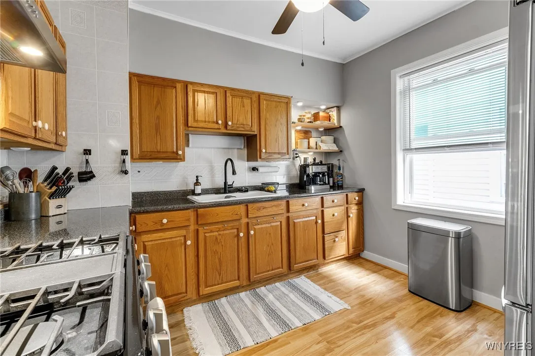 32 Sterling Avenue, Buffalo, New York 14216, Buffalo, New York 14216, 6 Bedrooms Bedrooms, ,3 BathroomsBathrooms,Residential,For Sale,32 Sterling Avenue, Buffalo, New York 14216,0,B1633975