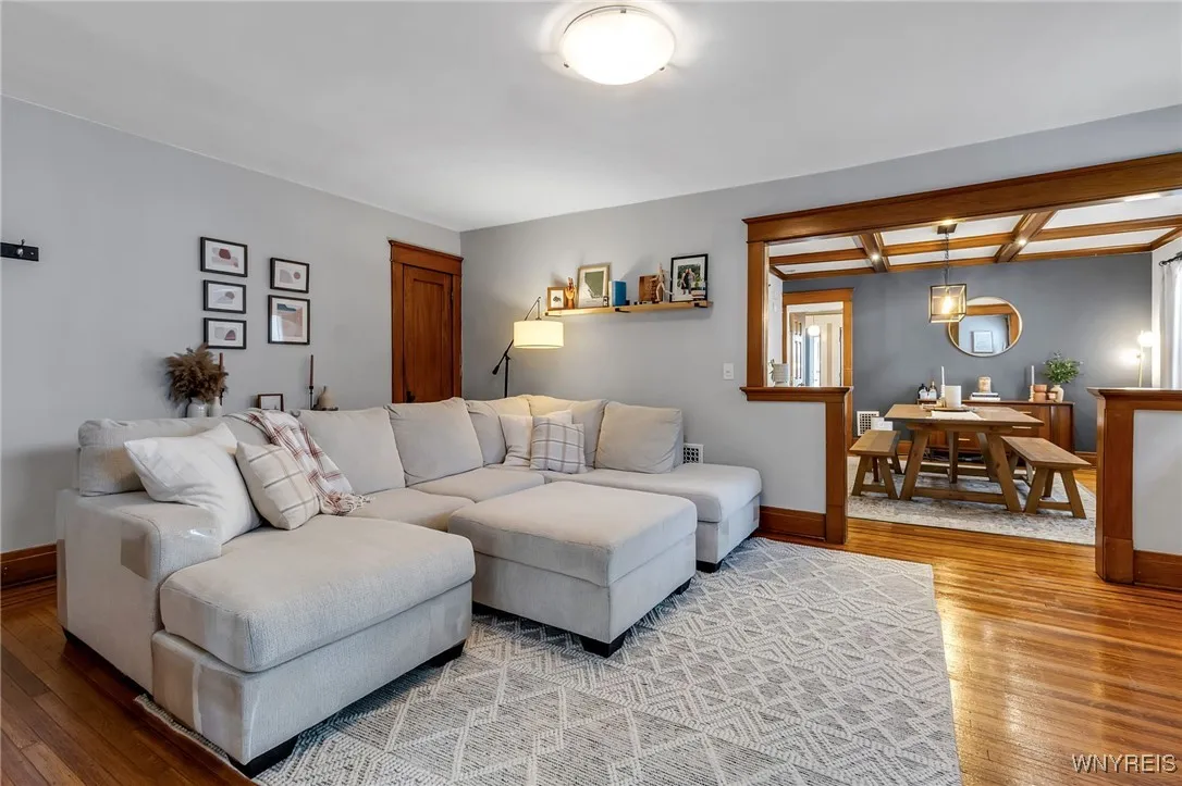 32 Sterling Avenue, Buffalo, New York 14216, Buffalo, New York 14216, 6 Bedrooms Bedrooms, ,3 BathroomsBathrooms,Residential,For Sale,32 Sterling Avenue, Buffalo, New York 14216,0,B1633975