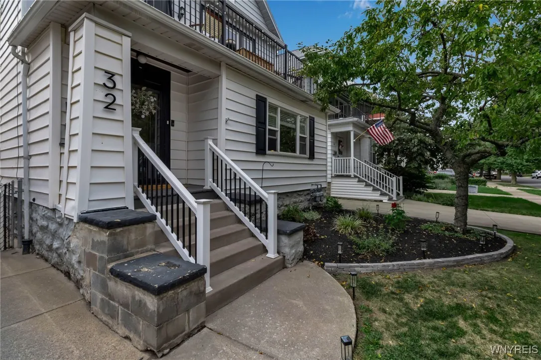 32 Sterling Avenue, Buffalo, New York 14216, Buffalo, New York 14216, 6 Bedrooms Bedrooms, ,3 BathroomsBathrooms,Residential,For Sale,32 Sterling Avenue, Buffalo, New York 14216,0,B1633975