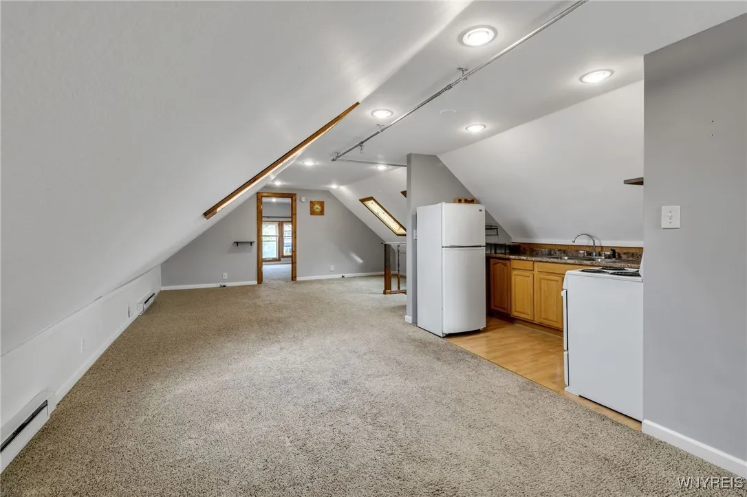 32 Sterling Avenue, Buffalo, New York 14216, Buffalo, New York 14216, 6 Bedrooms Bedrooms, ,3 BathroomsBathrooms,Residential,For Sale,32 Sterling Avenue, Buffalo, New York 14216,0,B1633975