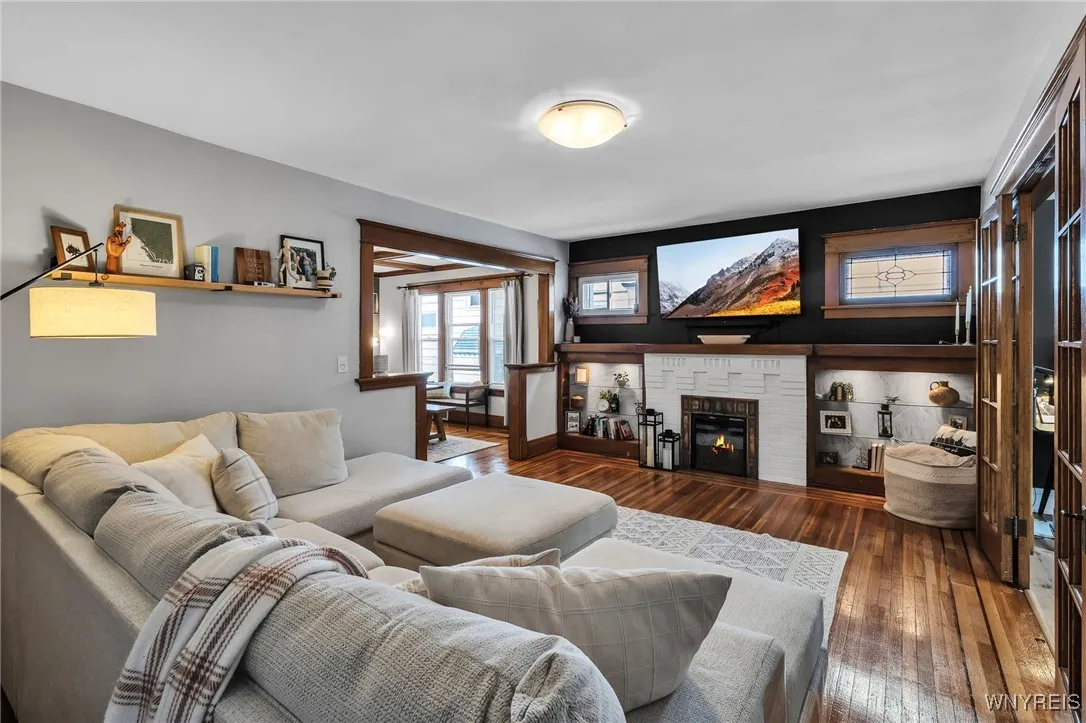 32 Sterling Avenue, Buffalo, New York 14216, Buffalo, New York 14216, 6 Bedrooms Bedrooms, ,3 BathroomsBathrooms,Residential,For Sale,32 Sterling Avenue, Buffalo, New York 14216,0,B1633975