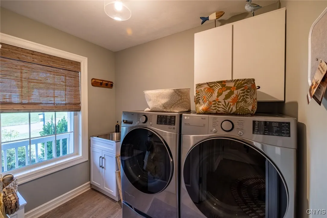 402 Hunt Drive, Manlius, New York 13066, Manlius, New York 13066, 4 Bedrooms Bedrooms, 9 Rooms Rooms,2 BathroomsBathrooms,Residential,Closed,402 Hunt Drive, Manlius, New York 13066,0,S1633811