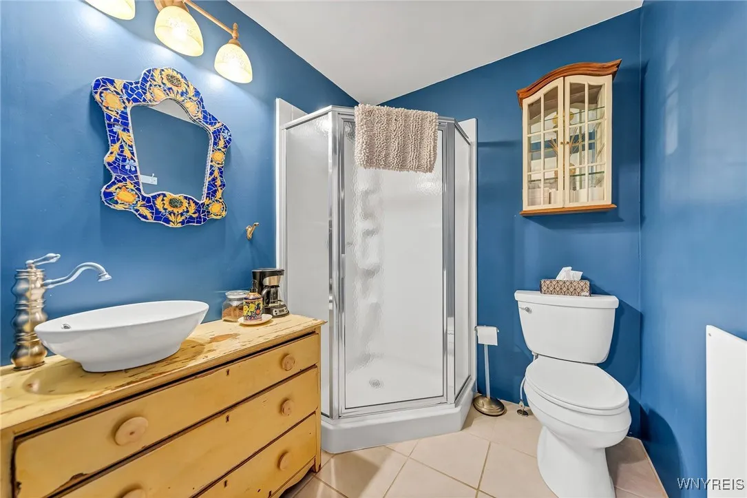 Airbnb bathroom