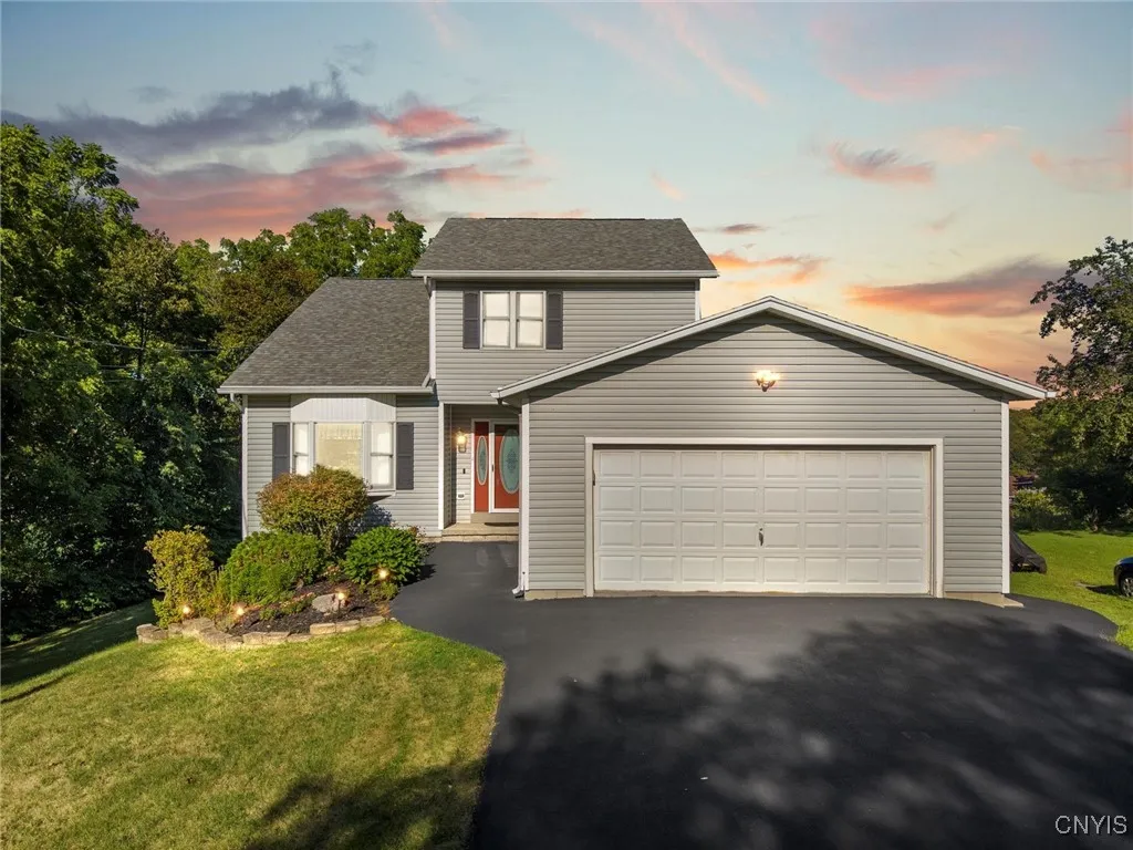 207 Tarolli Drive, Geddes, New York 13209, Geddes, New York 13209, 4 Bedrooms Bedrooms, 10 Rooms Rooms,3 BathroomsBathrooms,Residential,Closed,207 Tarolli Drive, Geddes, New York 13209,0,S1634020