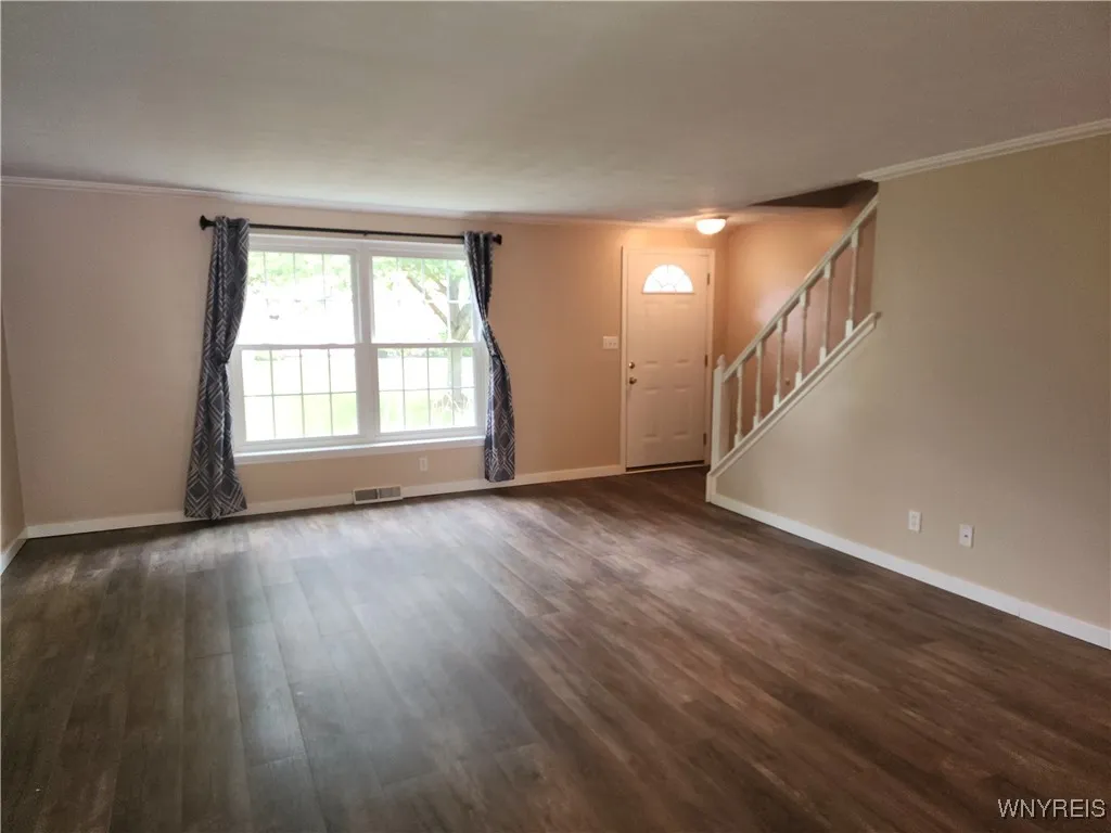 50 Carriage Drive 5, Orchard Park, New York 14127, Orchard Park, New York 14127, 3 Bedrooms Bedrooms, 7 Rooms Rooms,1 BathroomBathrooms,Residential,For Sale,50 Carriage Drive 5, Orchard Park, New York 14127,0,B1633121