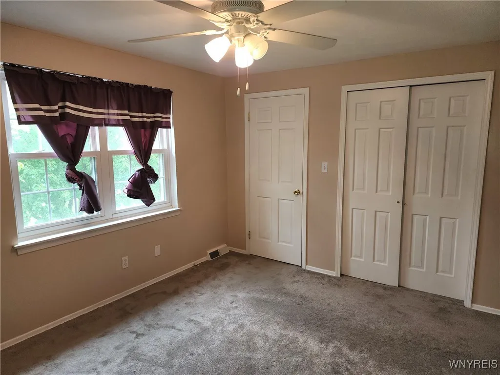 50 Carriage Drive 5, Orchard Park, New York 14127, Orchard Park, New York 14127, 3 Bedrooms Bedrooms, 7 Rooms Rooms,1 BathroomBathrooms,Residential,For Sale,50 Carriage Drive 5, Orchard Park, New York 14127,0,B1633121