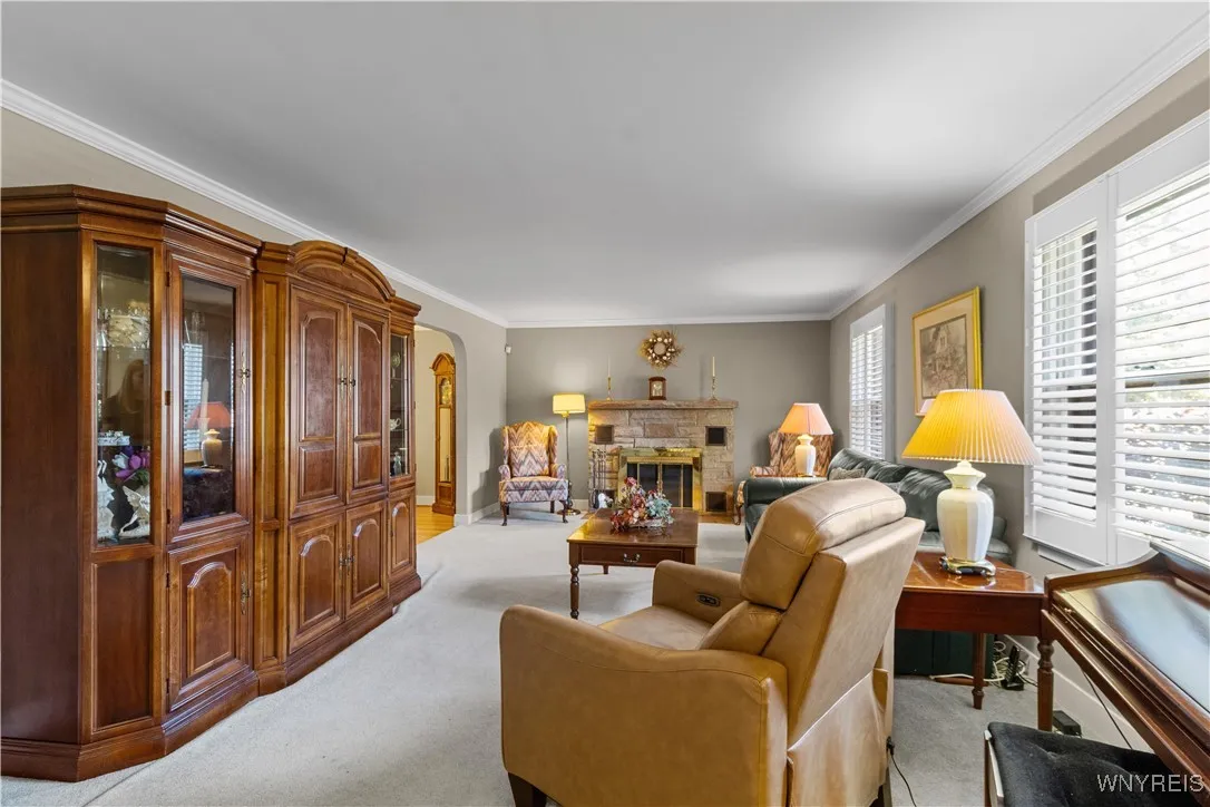 11 Danbury Lane, Tonawanda, New York 14217, Tonawanda, New York 14217, 4 Bedrooms Bedrooms, 7 Rooms Rooms,1 BathroomBathrooms,Residential,For Sale,11 Danbury Lane, Tonawanda, New York 14217,0,B1633646