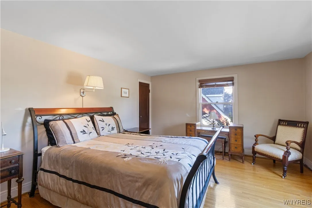 11 Danbury Lane, Tonawanda, New York 14217, Tonawanda, New York 14217, 4 Bedrooms Bedrooms, 7 Rooms Rooms,1 BathroomBathrooms,Residential,For Sale,11 Danbury Lane, Tonawanda, New York 14217,0,B1633646