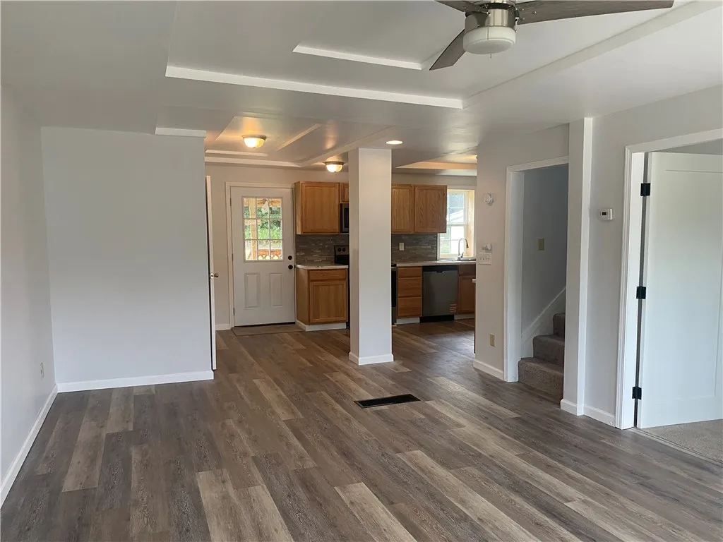 8 Erie Street, Cohocton, New York 14808, Cohocton, New York 14808, 3 Bedrooms Bedrooms, 9 Rooms Rooms,2 BathroomsBathrooms,Residential,Closed,8 Erie Street, Cohocton, New York 14808,0,R1634054