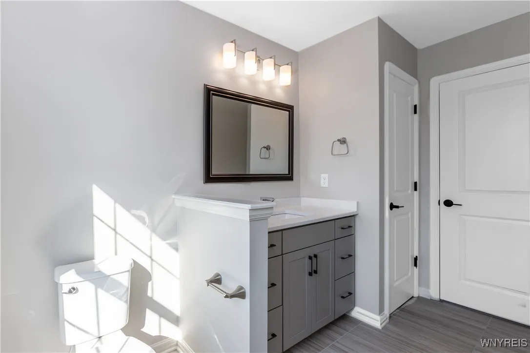 7300 Woodhaven Drive, Lockport Town, New York 1409, Lockport Town, New York 14094, 4 Bedrooms Bedrooms, 11 Rooms Rooms,2 BathroomsBathrooms,Residential,For Sale,7300 Woodhaven Drive, Lockport Town, New York 1409,0,B1633759