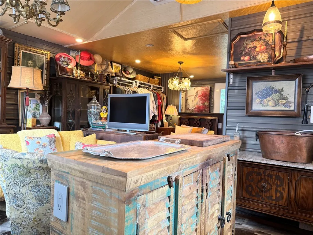 4402 College Avenue, Corning, New York 14830, Corning, New York 14830, 1 Room Rooms,1 BathroomBathrooms,Residential,Closed,4402 College Avenue, Corning, New York 14830,0,R1634130