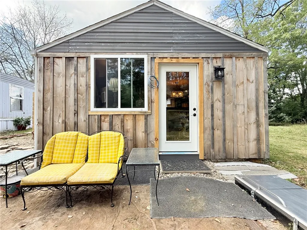 4402 College Avenue, Corning, New York 14830, Corning, New York 14830, 1 Room Rooms,1 BathroomBathrooms,Residential,Closed,4402 College Avenue, Corning, New York 14830,0,R1634130