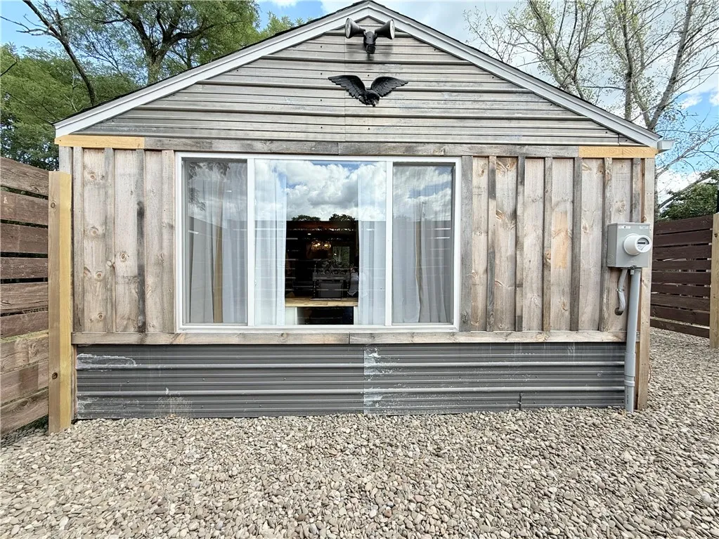 4402 College Avenue, Corning, New York 14830, Corning, New York 14830, 1 Room Rooms,1 BathroomBathrooms,Residential,Closed,4402 College Avenue, Corning, New York 14830,0,R1634130