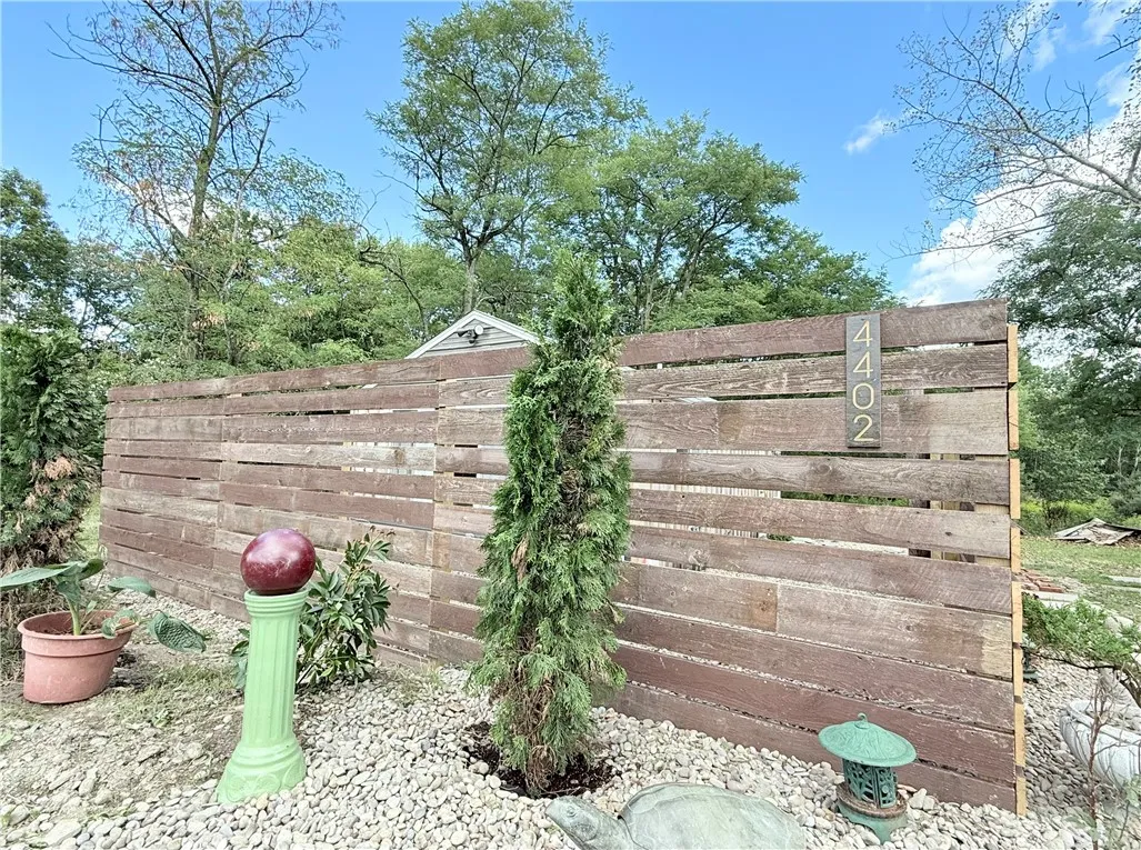 4402 College Avenue, Corning, New York 14830, Corning, New York 14830, 1 Room Rooms,1 BathroomBathrooms,Residential,Closed,4402 College Avenue, Corning, New York 14830,0,R1634130