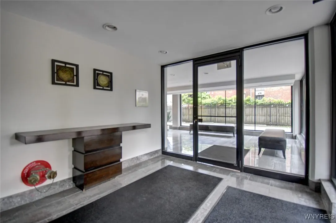 849 Delaware Avenue 302, Buffalo, New York 14209, Buffalo, New York 14209, 1 Bedroom Bedrooms, 4 Rooms Rooms,1 BathroomBathrooms,Residential,For Sale,849 Delaware Avenue 302, Buffalo, New York 14209,0,B1633939