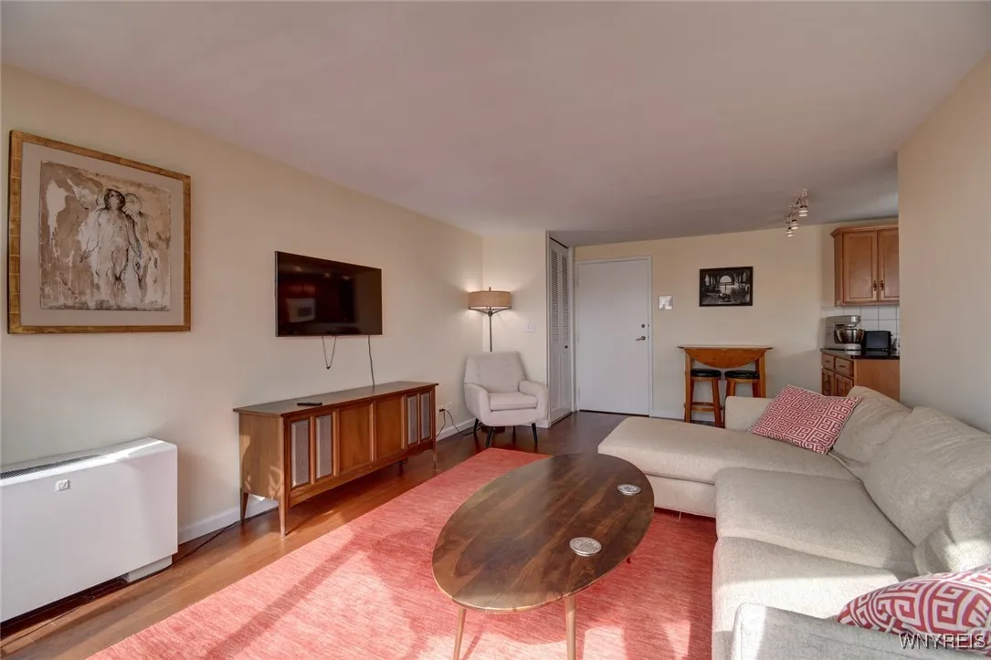 849 Delaware Avenue 302, Buffalo, New York 14209, Buffalo, New York 14209, 1 Bedroom Bedrooms, 5 Rooms Rooms,1 BathroomBathrooms,Residential Lease,For Rent,849 Delaware Avenue 302, Buffalo, New York 14209,0,B1633720