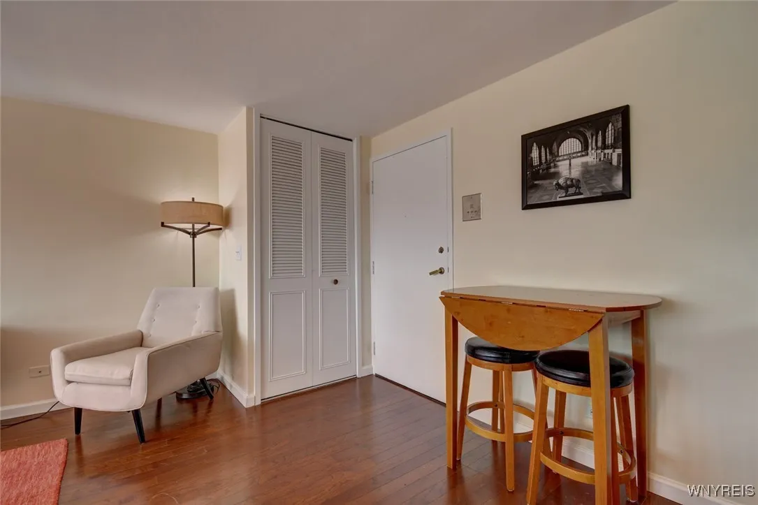 849 Delaware Avenue 302, Buffalo, New York 14209, Buffalo, New York 14209, 1 Bedroom Bedrooms, 5 Rooms Rooms,1 BathroomBathrooms,Residential Lease,For Rent,849 Delaware Avenue 302, Buffalo, New York 14209,0,B1633720