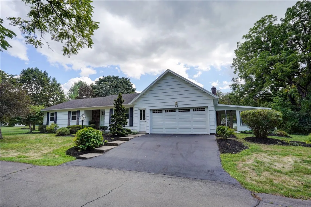 13 Tree Brook Drive, Penfield, New York 14625, Penfield, New York 14625, 3 Bedrooms Bedrooms, 7 Rooms Rooms,2 BathroomsBathrooms,Residential,Closed,13 Tree Brook Drive, Penfield, New York 14625,0,R1632802