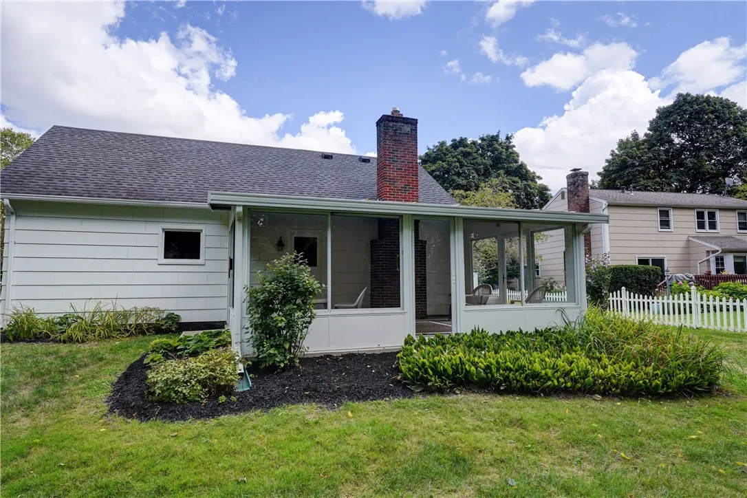 13 Tree Brook Drive, Penfield, New York 14625, Penfield, New York 14625, 3 Bedrooms Bedrooms, 7 Rooms Rooms,2 BathroomsBathrooms,Residential,Closed,13 Tree Brook Drive, Penfield, New York 14625,0,R1632802