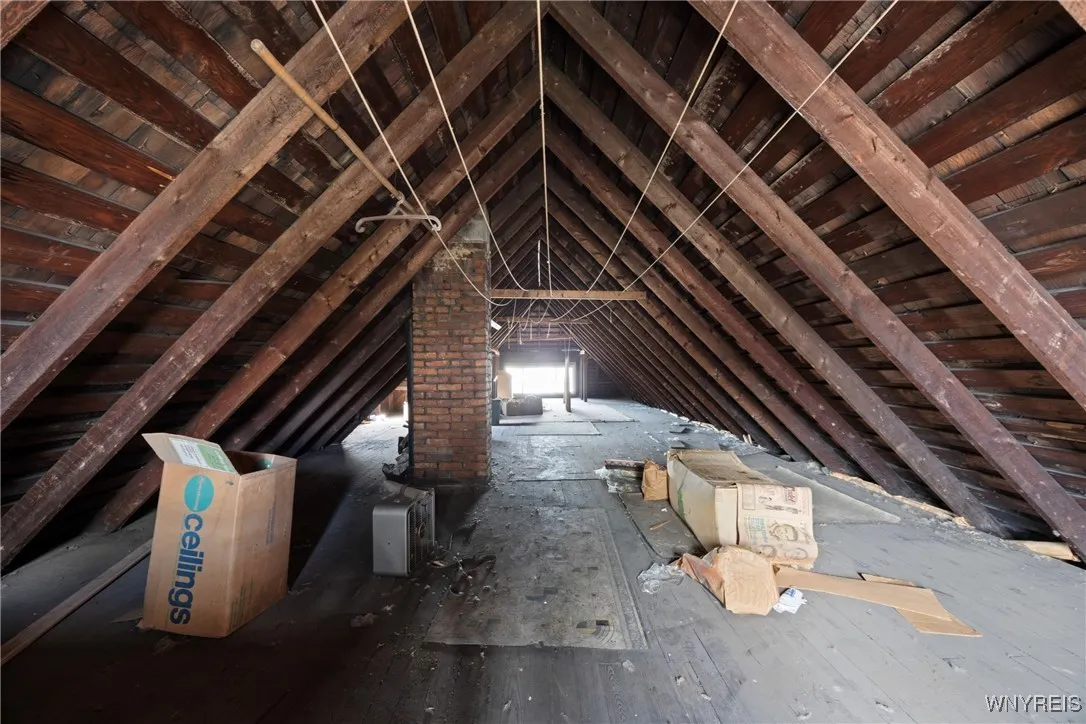 55 Keystone Street, Buffalo, New York 14211, Buffalo, New York 14211, 5 Bedrooms Bedrooms, ,2 BathroomsBathrooms,Residential,For Sale,55 Keystone Street, Buffalo, New York 14211,0,B1633883