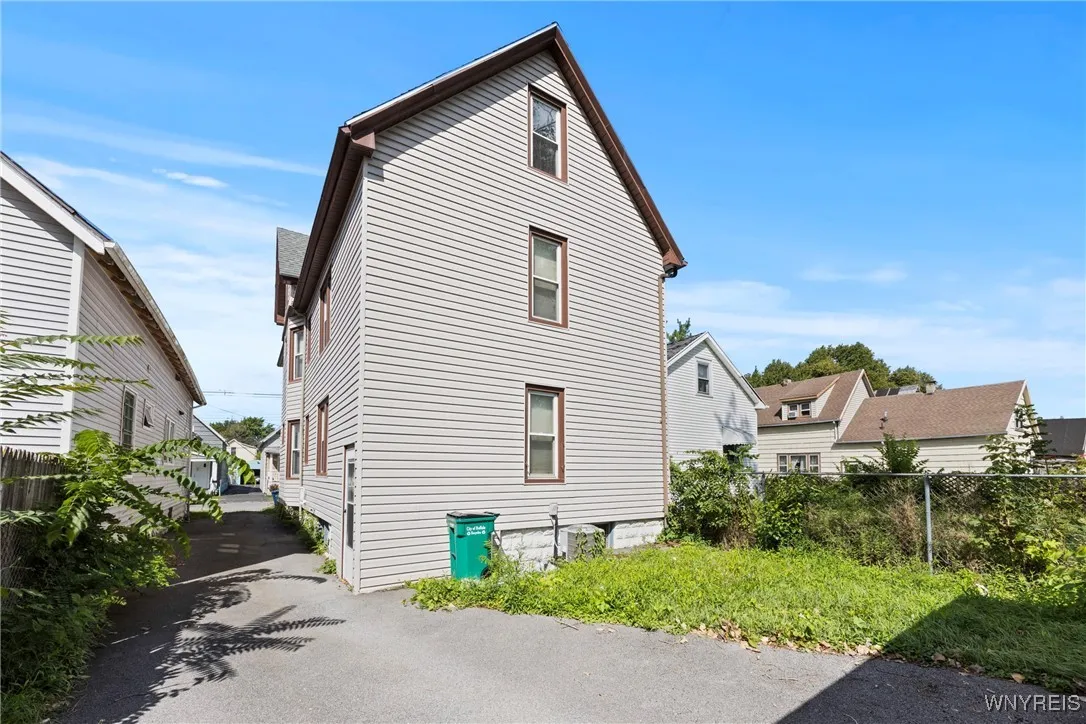 55 Keystone Street, Buffalo, New York 14211, Buffalo, New York 14211, 5 Bedrooms Bedrooms, ,2 BathroomsBathrooms,Residential,For Sale,55 Keystone Street, Buffalo, New York 14211,0,B1633883