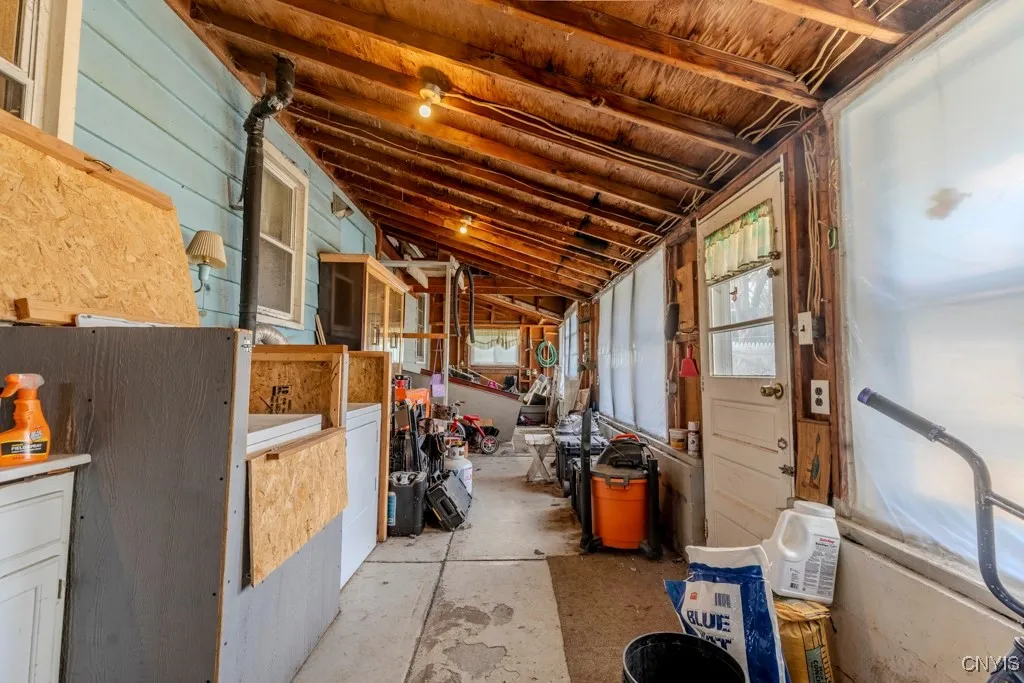 109 Kendall Drive East, Manlius, New York 13057, Manlius, New York 13057, 4 Bedrooms Bedrooms, 10 Rooms Rooms,2 BathroomsBathrooms,Residential,For Sale,109 Kendall Drive East, Manlius, New York 13057,0,S1634147