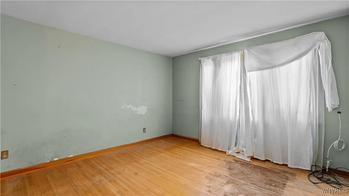 99 Shanley Street, Cheektowaga, New York 14206, Cheektowaga, New York 14206, 3 Bedrooms Bedrooms, 6 Rooms Rooms,1 BathroomBathrooms,Residential,For Sale,99 Shanley Street, Cheektowaga, New York 14206,0,B1634187