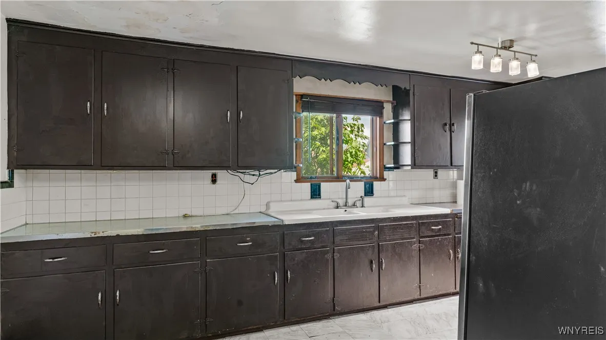 99 Shanley Street, Cheektowaga, New York 14206, Cheektowaga, New York 14206, 3 Bedrooms Bedrooms, 6 Rooms Rooms,1 BathroomBathrooms,Residential,Closed,99 Shanley Street, Cheektowaga, New York 14206,0,B1634187